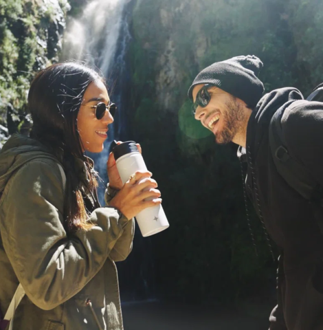 JoyJolt+Triple+Insulated+22oz+Water+Bottle+with+Flip+Lid+&+Sport+Straw+Lid (1)